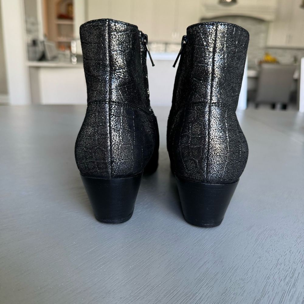 Saint Laurent Wyatt Croc Embossed Ankle Boot - Picture 6 of 12